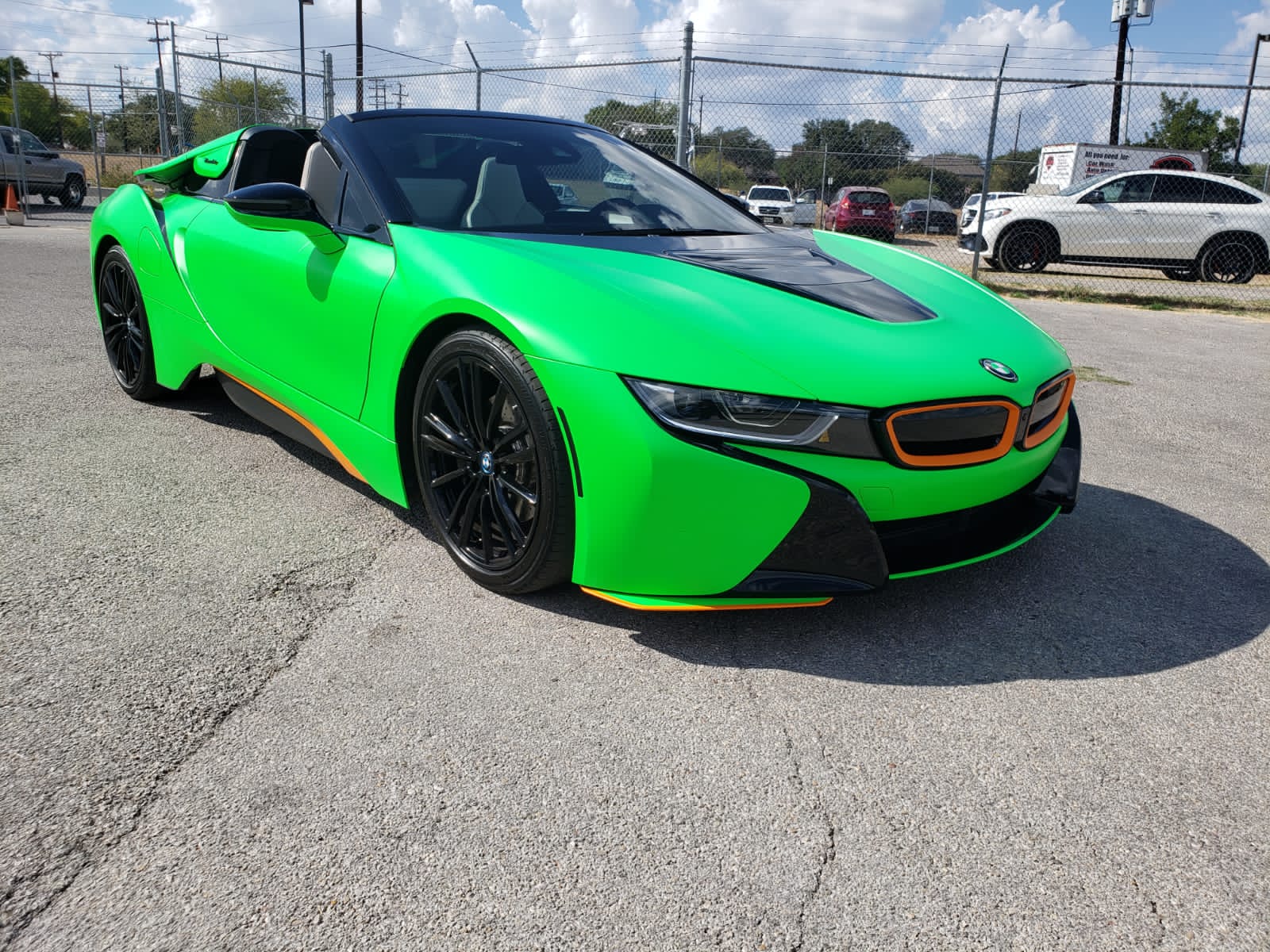 BMW i8 vinyl wrap